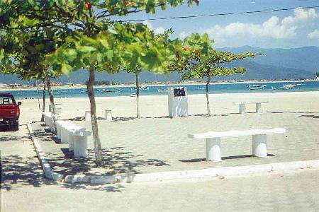 praia de baixo pinheira