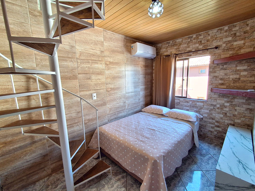 Dormit&oacute;rio 01