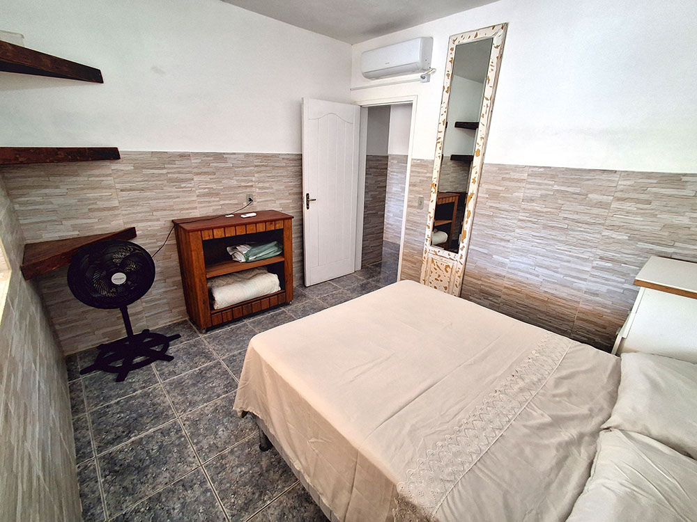 Dormit&oacute;rio 01