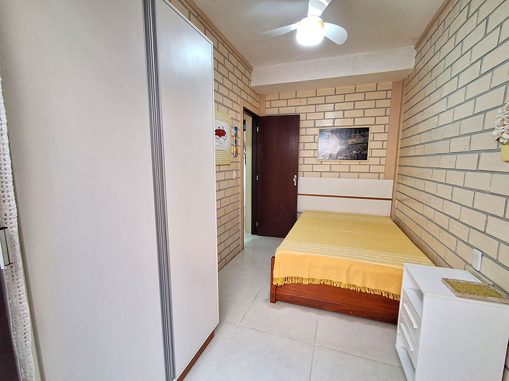 Dormit&oacute;rio 02